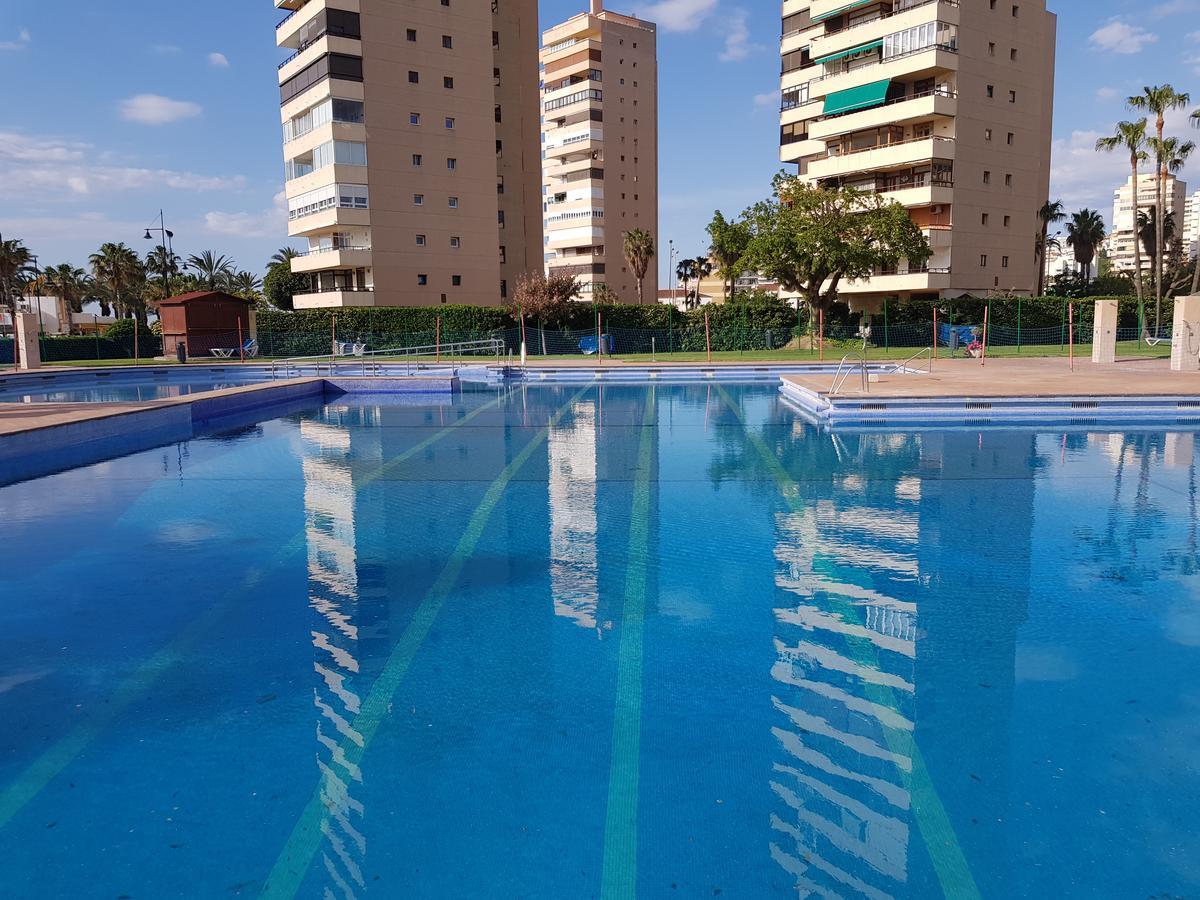 Apartamento Luxury House 110 M2 On The Beach, Pool, Parking Torremolinos Exterior foto